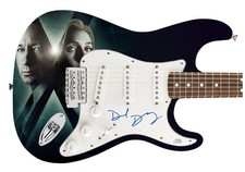 David Duchovny Signed X-Files Photo Graphics Guitar ACOA