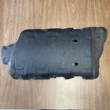 2016-2024 Chevy Camaro SS 6.2l Intake Manifold Insulation Cover 12646904  Used