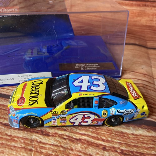 Carrera Digital 132 Dodge Avenger, #43 1/32 Slot Car Bobby Labonte - Picture 2 of 10