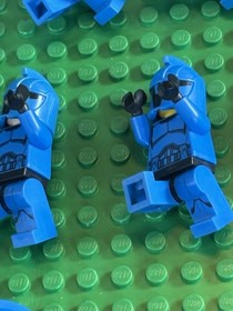 LEGO Star Wars Senate Commando Mini Figure Lot, Two Helmets With Small Missprint