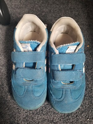 Adidas Dragon Kids Trainers Shoes UK 1/2 Blue UK