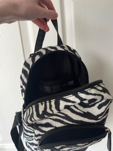 BRAND NEW ASOS DESIGN Zebra Print Mini Backpack - Picture 3 of 8