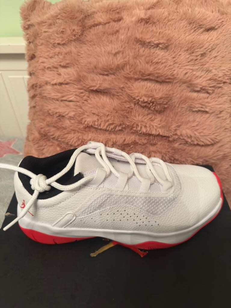 nike patike air jordan 11 cmft low