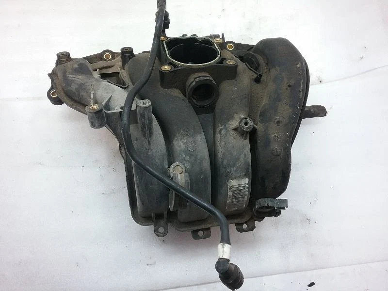 Chevrolet Malibu 255_RM 24467211 colector de admisión 2,2 L clásico 2004 Foto 4 de 4