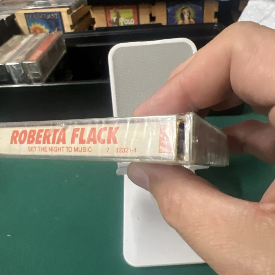 1991 Roberta Flack Set The Night To Music Cassette - Image 3 of 4