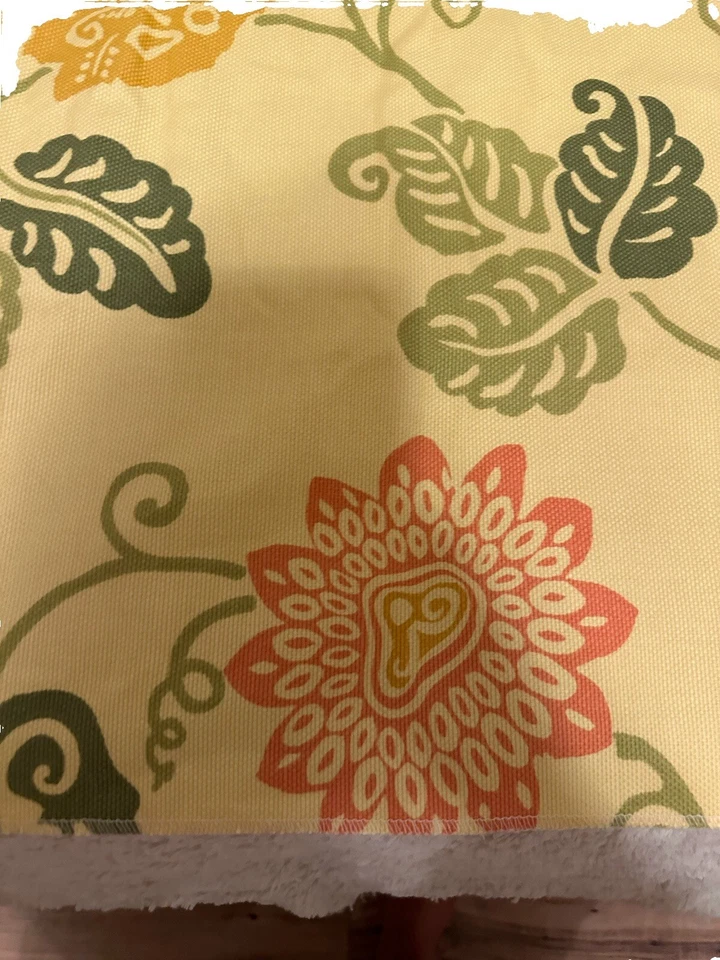 Thibaut Fabric Sample Waterlily Collection Mimosa 24” X 24” - Image 4 of 4