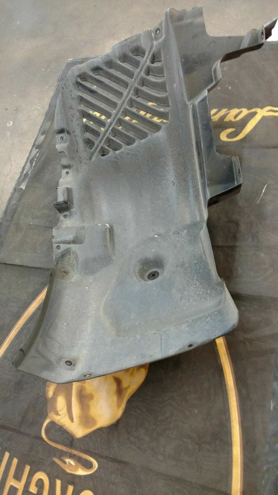 LAMBORGHINI HURACAN LP610 REAR DRIVER LEFT WHEEL HOUSING LINER OEM 4T0810981