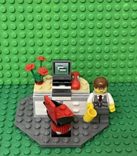 Lego City Businessman Mini Figure Office Computer Desk,Town Square Store Center