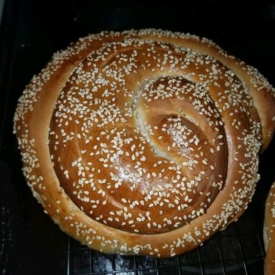 Rosh Hashana & Shabbat Spelt Egg Challah with Raisins Home-Made Parve Non Dairy