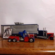 Transformers DA-03 Optimus Prime Mech Tech Trailer