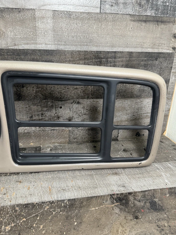 Chevrolet Silverado 1999-2002 velocímetro tablero bisel panel moldura envolvente marrón Foto 3 de 4