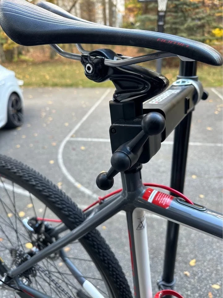 Specialized Crux Expert 58 cm - Dura-Ace 9000 / Rojo SRAM - Horquilla de carbono y Rea Foto 2 de 4