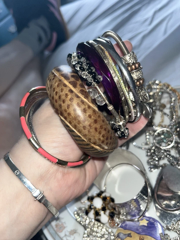 Lote De Bisutería Pulseras Broches Pendientes Grandes Foto 4 de 4