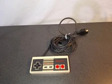 Nintendo NES Authentic Original OEM Controller NES-004 FOR PARTS/UNTESTED