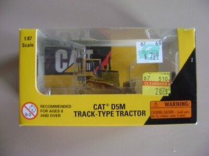 1/87 CAT D5M Track-Type Tractor