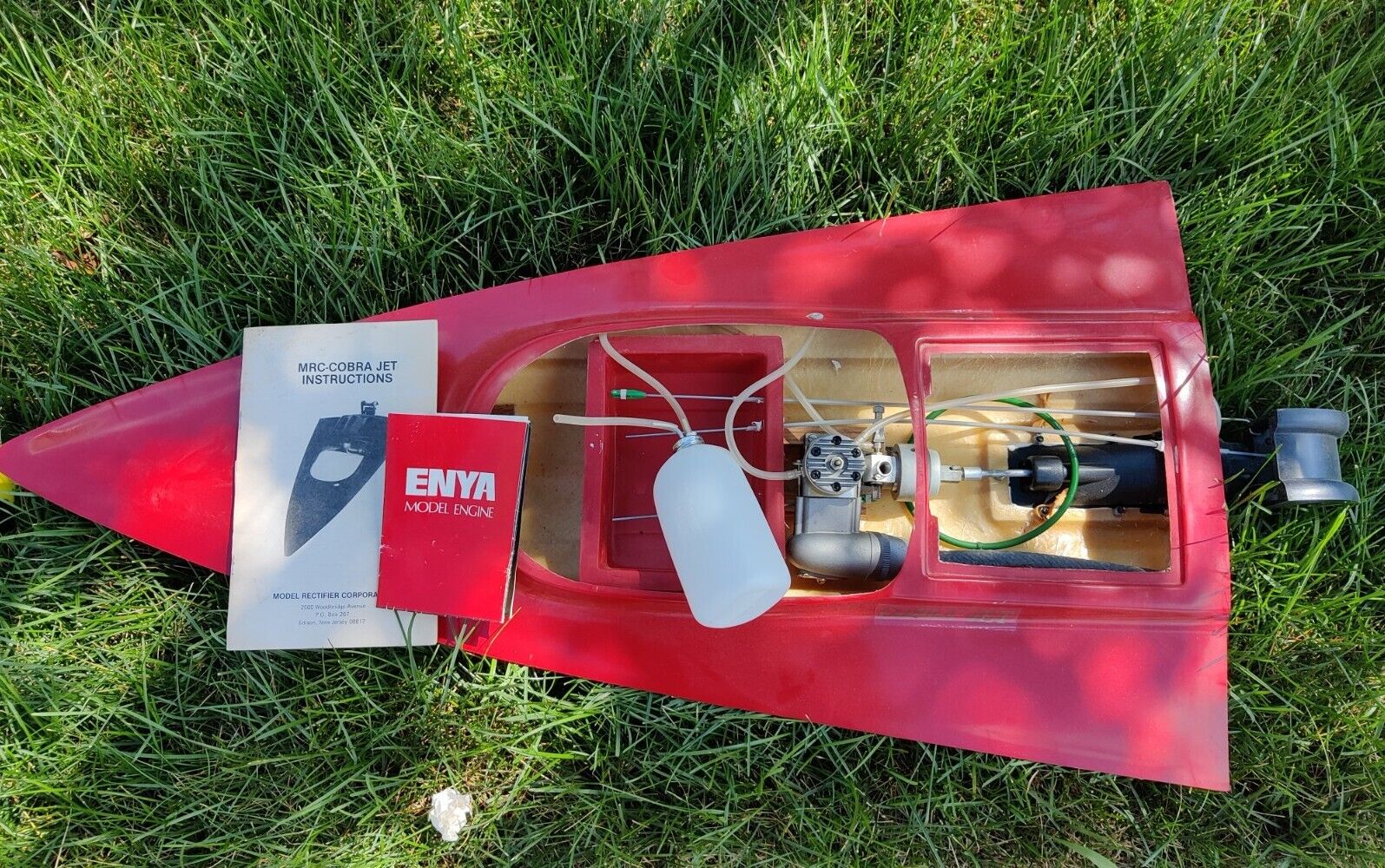 Mrc Cobra Jet RC boat with Enya 40 Model 6002 Engine. As is for part or repair.
