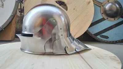 Mittelalterlicher Rüstungshelm Deutscher Schallerhelm SCA LARP Rüstungshelm - Bild 1 von 4