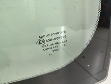 Pare-brise Nissan PRIMERA