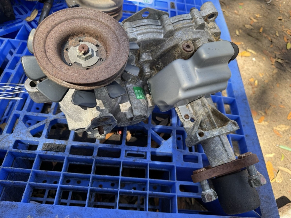 その他 RT-0587069312 Toro Timecutter SS4225 Rh Hydro Gear 119-3331 ; 74721 | eBay