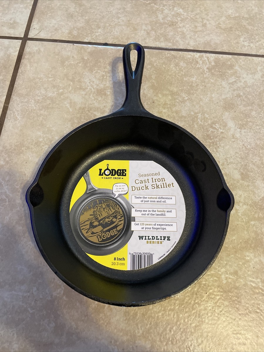 ■PREMIUM★ビンテージ■LODGE ワイルドライフシリーズ 鴨 20.32 cm Cast Iron Skillet with Duck Logo（スキレット 8