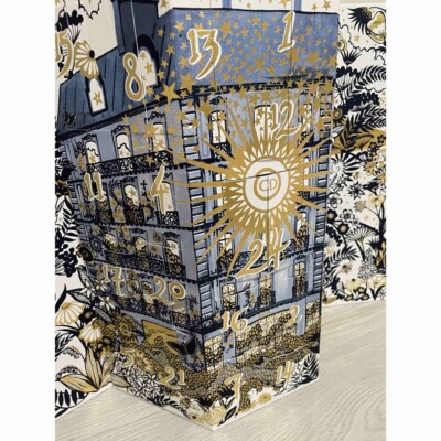 ディオールのアドベントカレンダー　2021 Dior 2021 Advent Calendar 24 Pcs Beauty Surprises Christmas