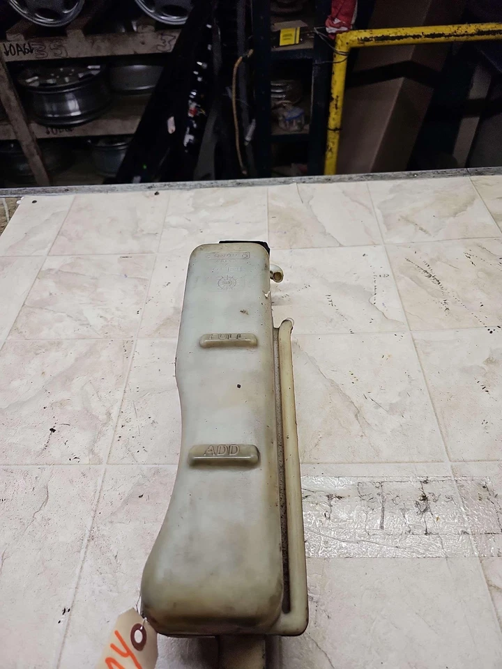 1994-1996 DODGE DAKOTA RADIATOR COOLANT RECOVERY RESERVOIR BOTTLE ID-52027777 - Изображение 3 из 4