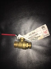 Mueller B&K 1/2" Ball Valve 150 WSP 600 WOG Model 107-023HC
