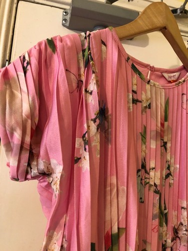 Ted Baker girl age 10 pink coloured top - Picture 3 of 6