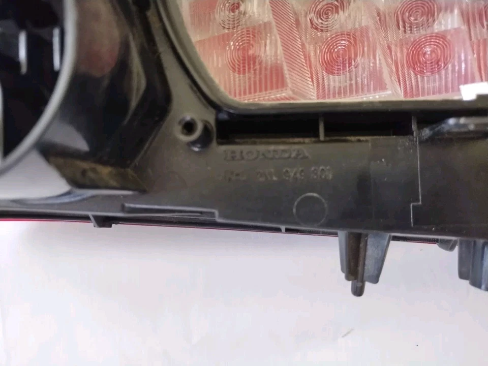 Conjunto de luces traseras Acura TL 2XL 949 301 pasajero lado derecho OEM 2004 2005 2006 Foto 3 de 4