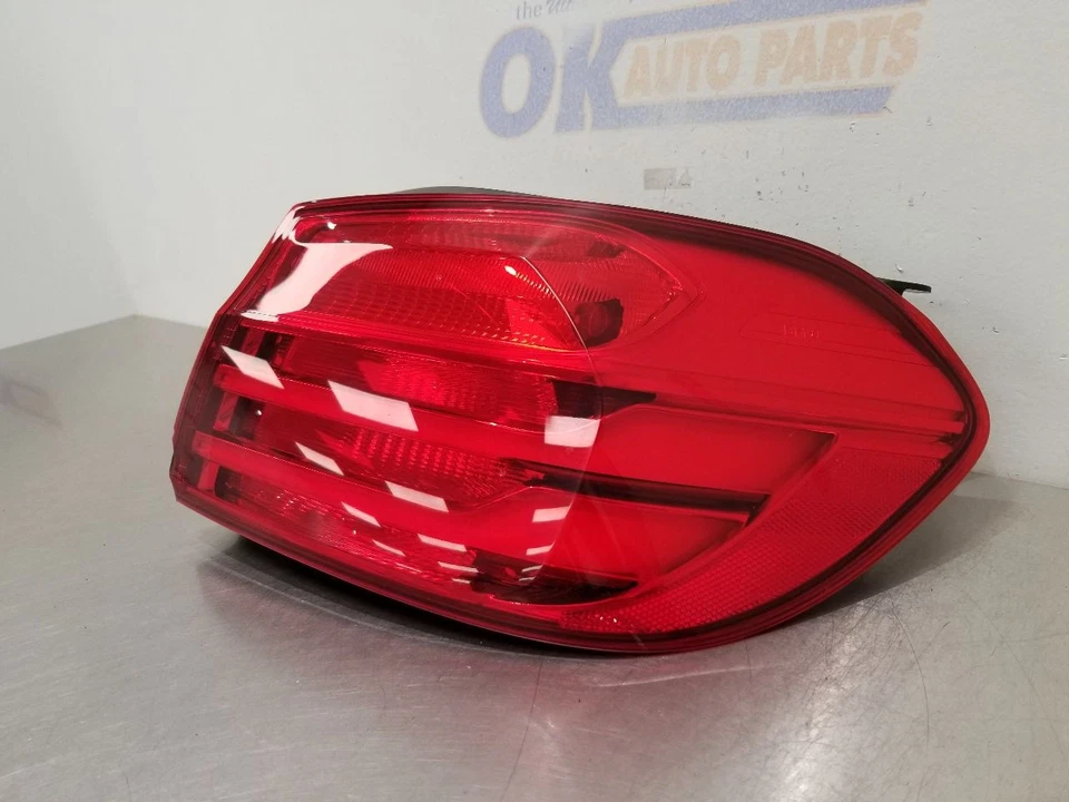 17 BMW M4 F82/F83 ЧЕТВЕРТЬ УСТАНОВЛЕН ЗАДНИЙ ФОНАРЬ В СБОРЕ ПРАВЫЙ ПАССАЖИР - Изображение 4 из 4