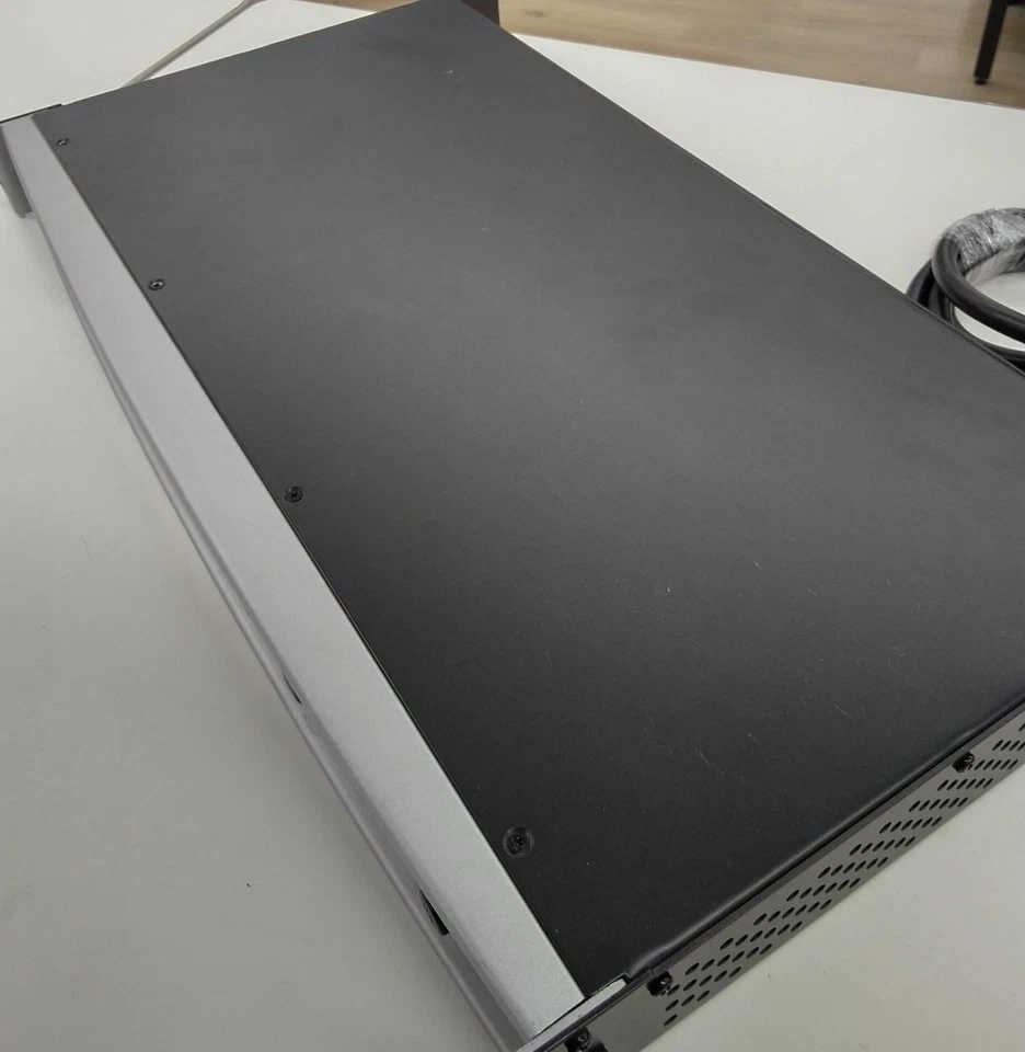 BEHRINGER Power Amplifier 4 Channel 75W 1U ATR EPQ304  - Image 4 of 4