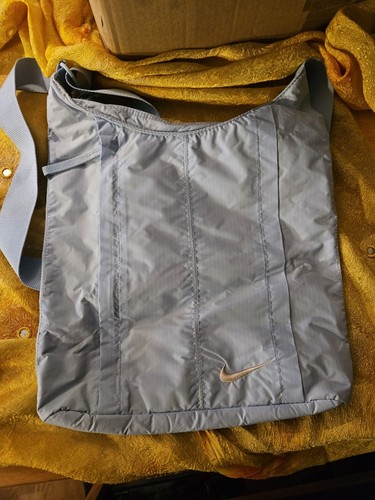 NIKE Umhängetasche Für Damen - Bild 1 von 3