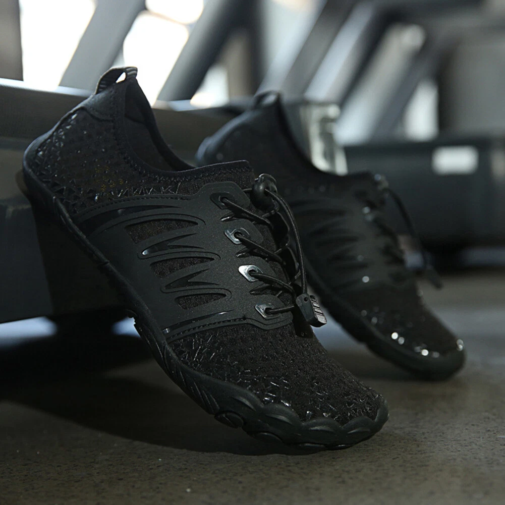 Indoor Athletic Shoes Breathable Lightweight Sneakers Soft Sole Fitness Footwear