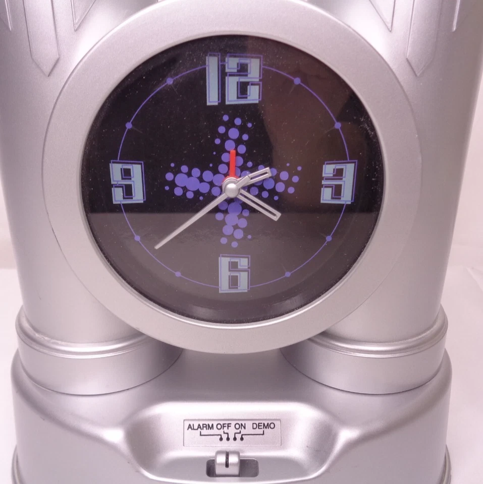 Lightning Alarm Clock - Wake To The Sound Of Light - 14" Analog Novelty HPI - Image 4 of 4