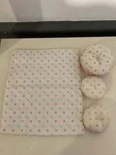 Vintage Playskool Dollhouse CHILDREN'S ROOM ROUND PILLOWS BLANKET Lot of 4