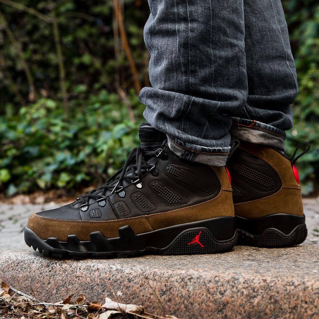 black and red jordan 9 retro