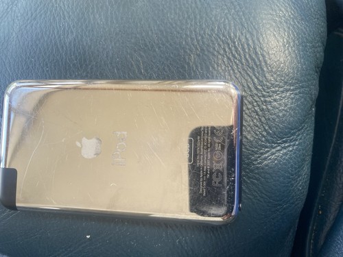 iPod Touch 2nd Generation 8GB - Picture 5 of 5
