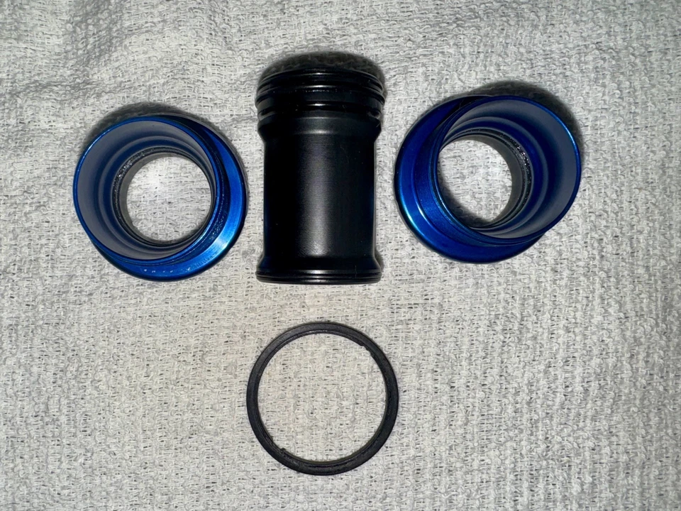Chris King BSA 24mm Shimano Threadfit Bottom Bracket Blue - Image 4 of 4