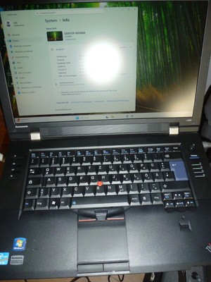 Lenovo Thinkpad L520, i5 2.5 GHz, 8 GB, 480 GB SSD, Dockingstation, Win 11 Pro