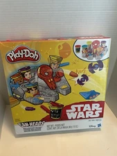 Play-Doh Star Wars Millennium Falcon Featuring Can-Heads. Complete. Read.