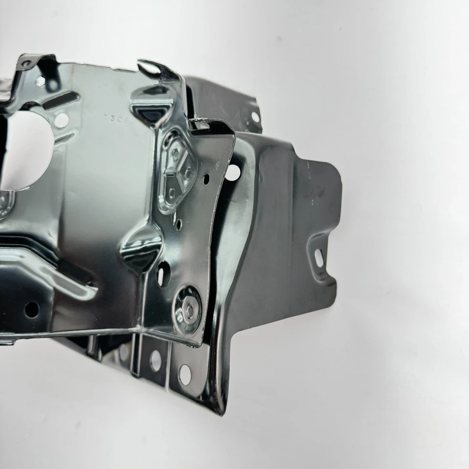 21-25 GMC YUKON Front Driver Side Bumper Cover Outer Support Bracket 84742543 - Image 4 of 4