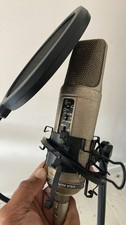 Rode NT2-A condenser microphone large-diaphragm. Switchable polar pattern