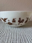 Pyrex Early American Cinderella 443 White Brown  2-1/2 Qt Nesting Mixing Bowl