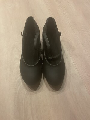 Theatricals T3100 Character Dance Shoes Women's Black (Newly Worn) Size 5.5