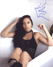 KARLEE PEREZ - WWE / TNA / Lucha Wrestling Diva GENUINE SIGNED AUTOGRAPH