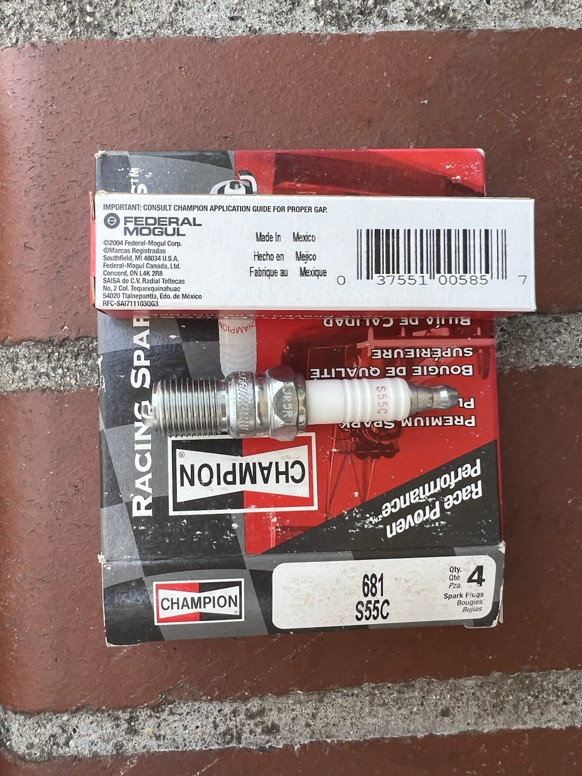 Champion Spark Plugs 681 S55c