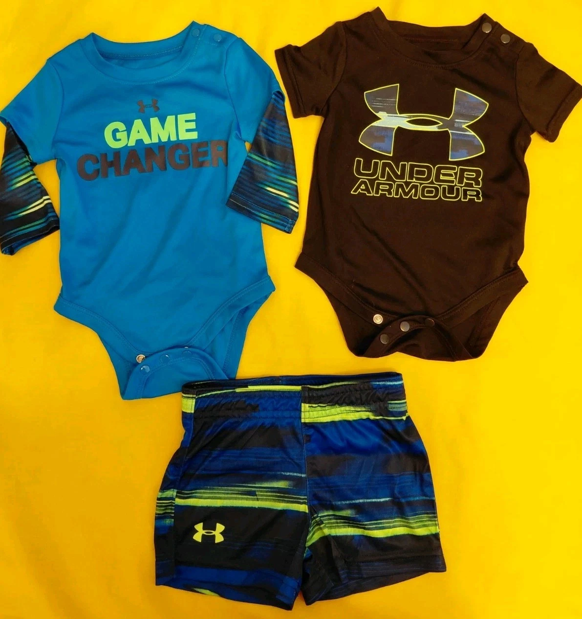 UNDER ARMOUR BABY BOY SET (3 PIECES)) 0-3 MONTHS MULTICOLOR