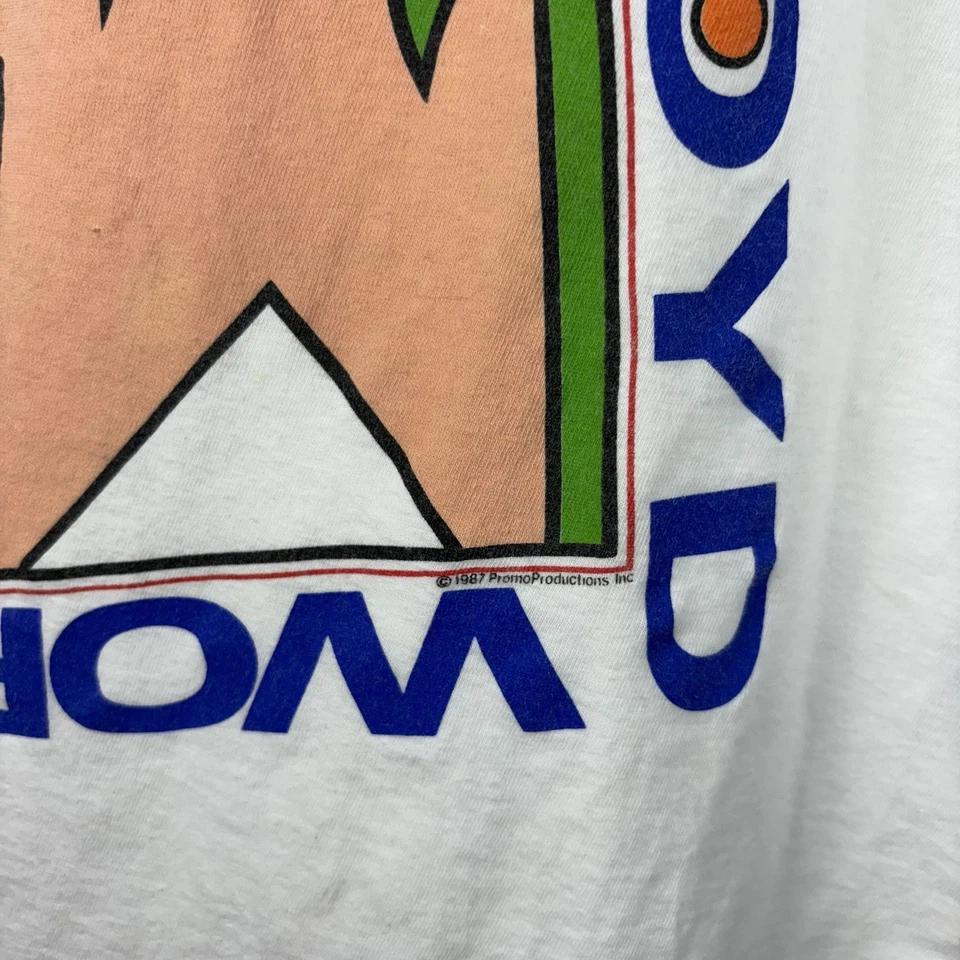 Vintage 80’s Pink Floyd Tank Top T Shirt White Band World Tour 1988 T Shirt - Image 4 of 4