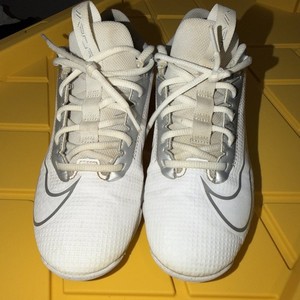 Nike Kids' Vapor Edge Shark 2 Football Cleats Youth Size 6 DH5089-102
