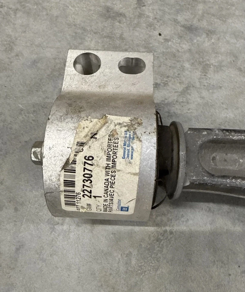 22730776 Control Arm and Ball Joint Assembly-LS Front Right Lower ACDelco - Image 2 of 4